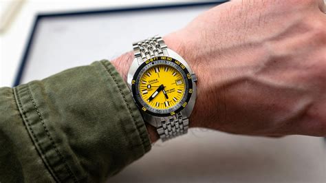 breitling 200t|Hands.